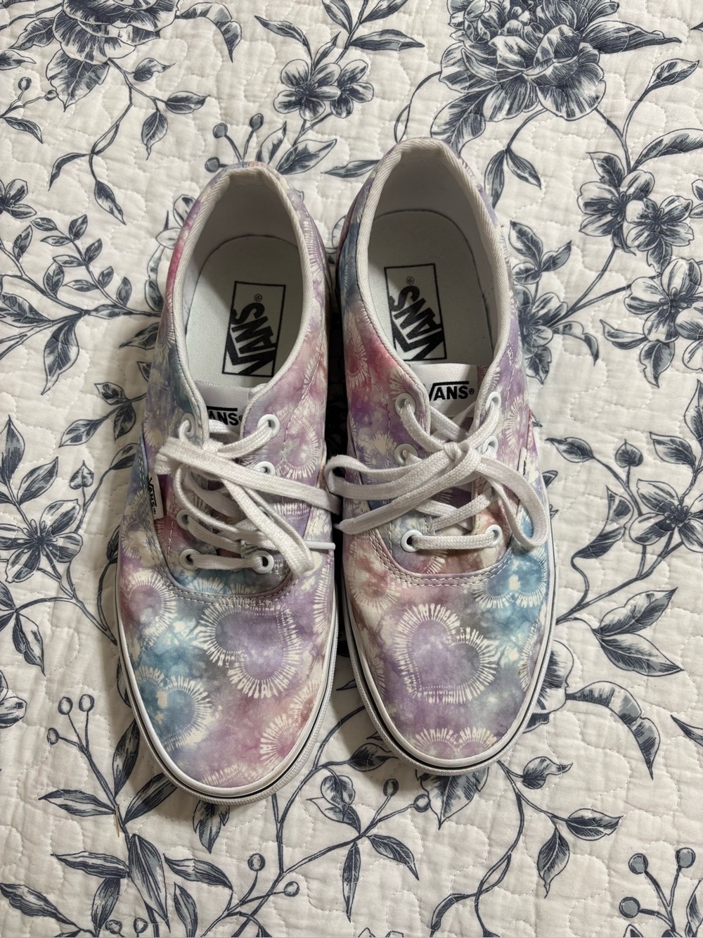 Vans Pastel Tie-Dye Heart Print Sneakers - Purple, Pink & Blue